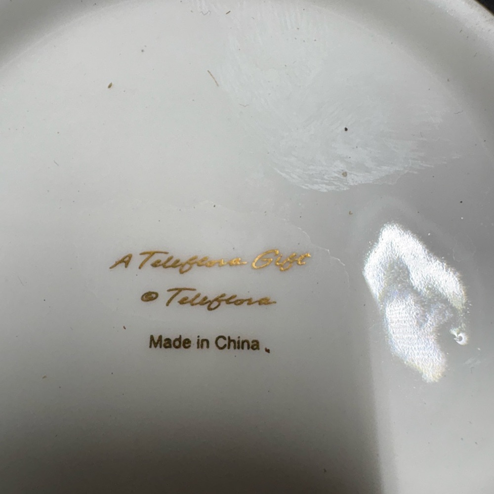 Telfar White Plate with Gold Script Logo/3 total price is for all